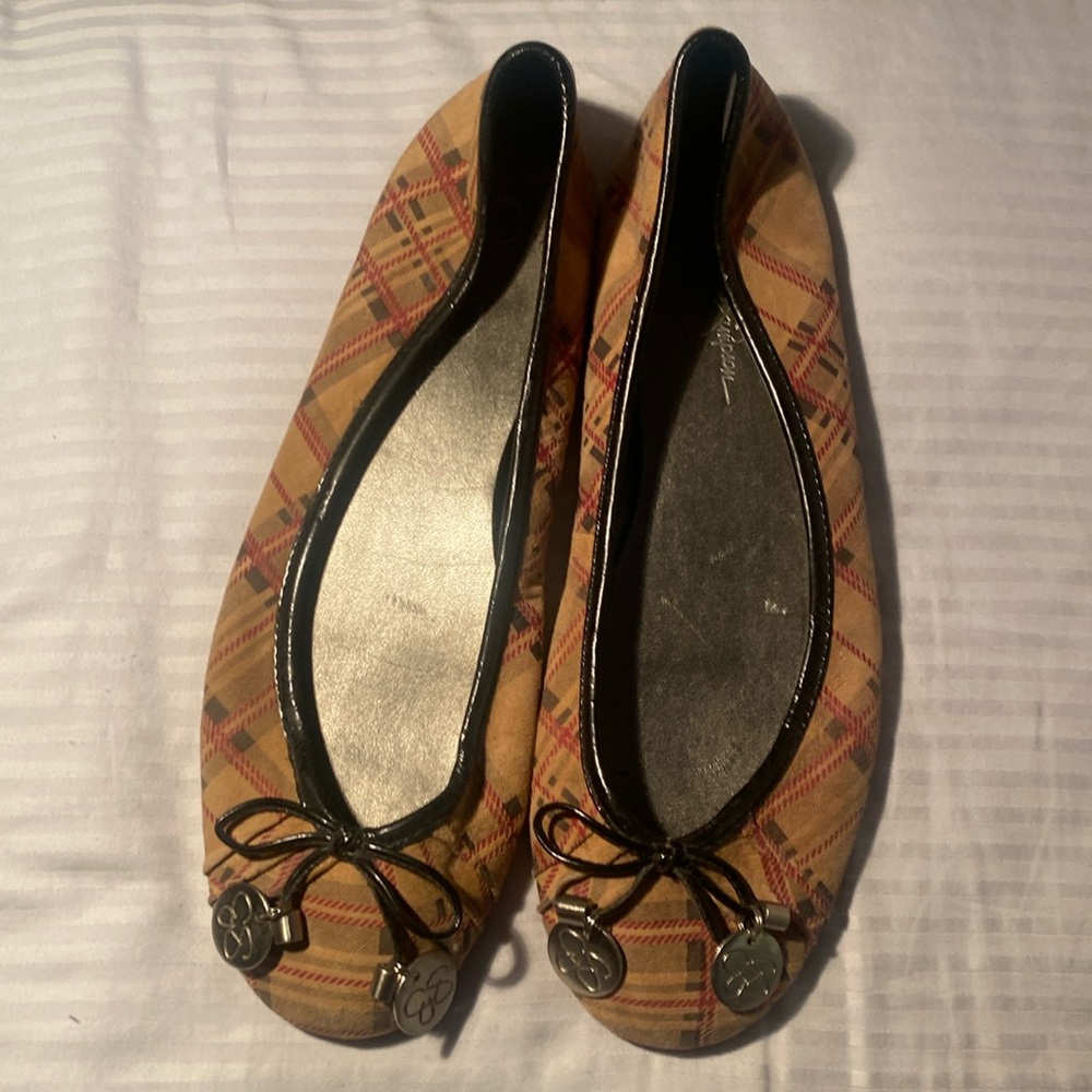 Women’s Jessica Simpson Beige Plaid Flats